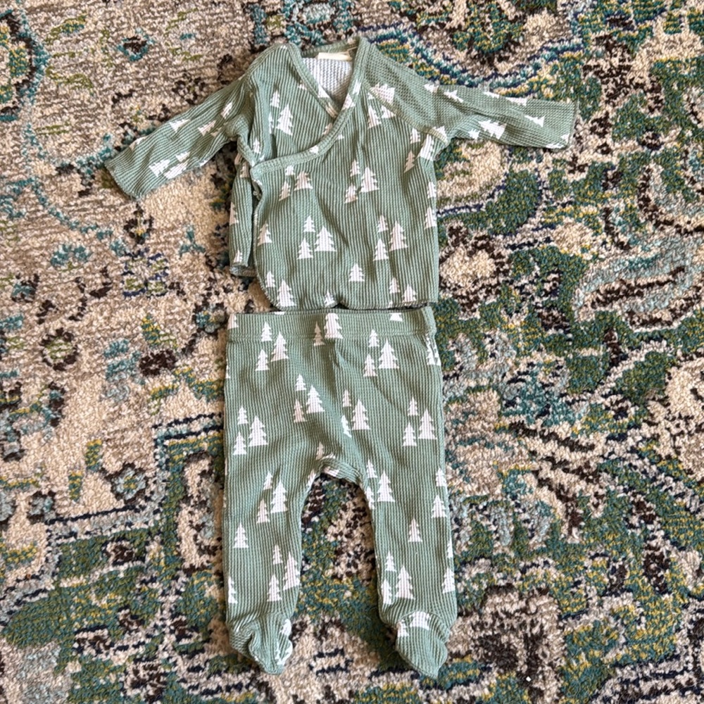 Boutique 0-3M tree set
